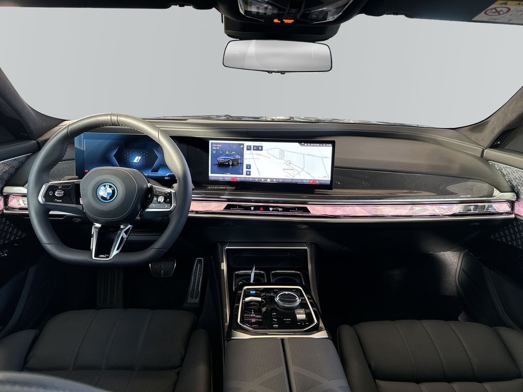 BMW i7 2024