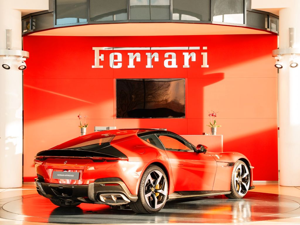 Ferrari 12Cilindri 2025