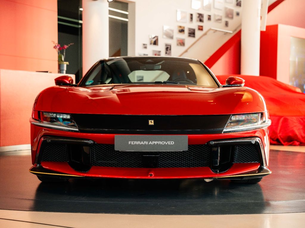 Ferrari 12Cilindri 2025
