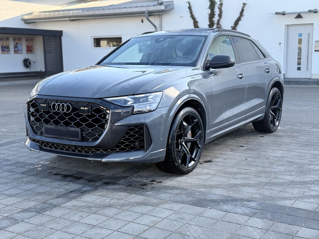 Audi RSQ8 2025