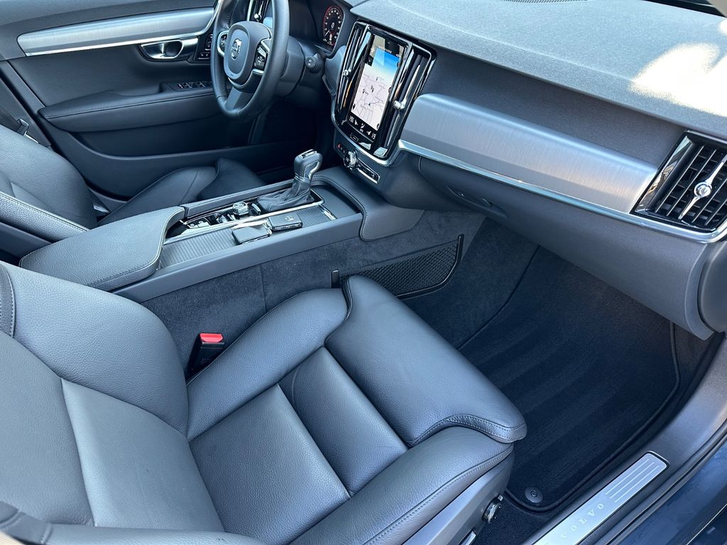 Volvo V90 2020