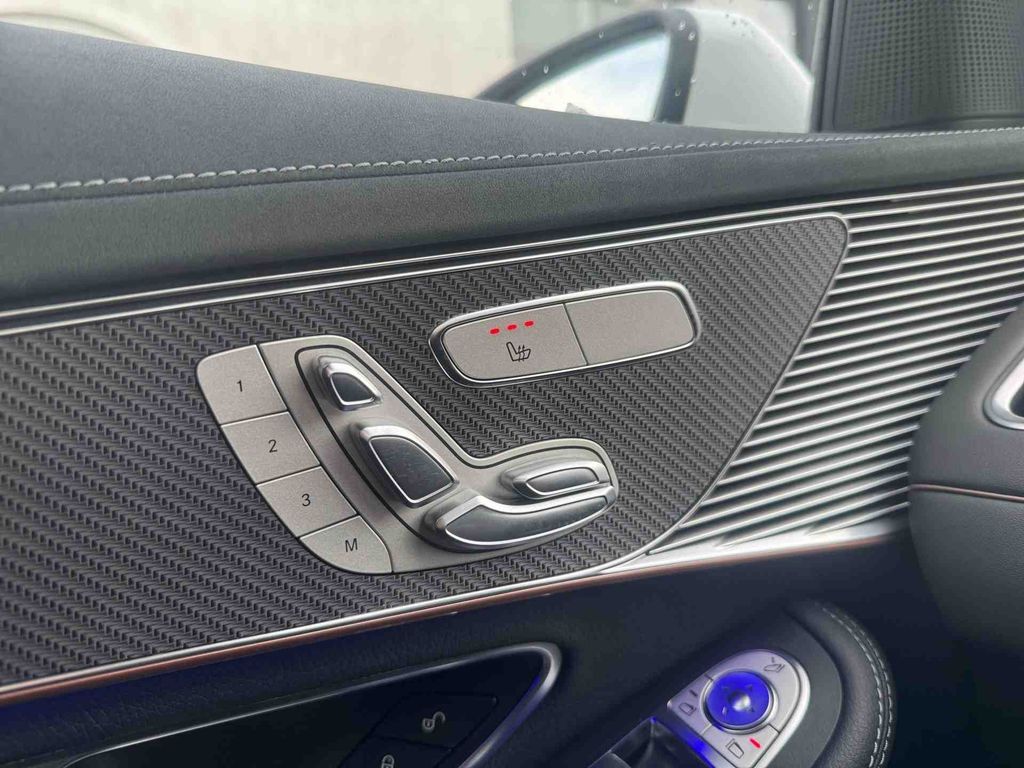 Mercedes-Benz EQC 2022