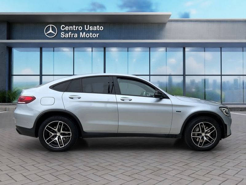 Mercedes-Benz GLC 300 2021