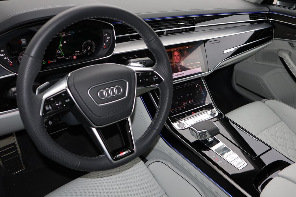 Audi A8 2025