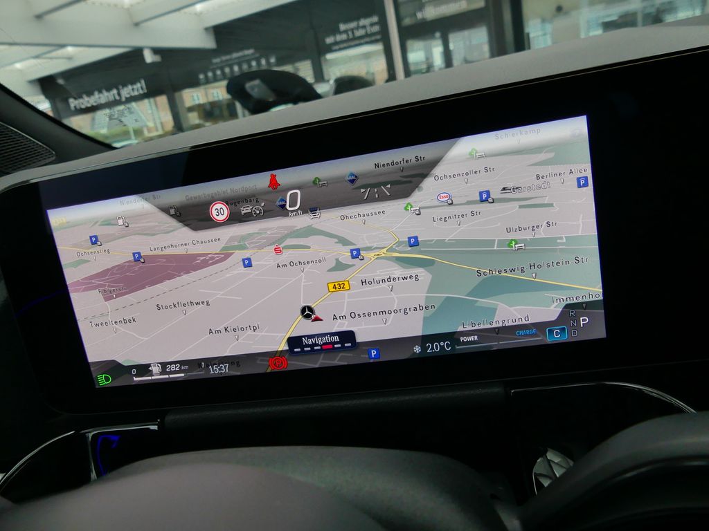 Mercedes-Benz GLA 200 2025