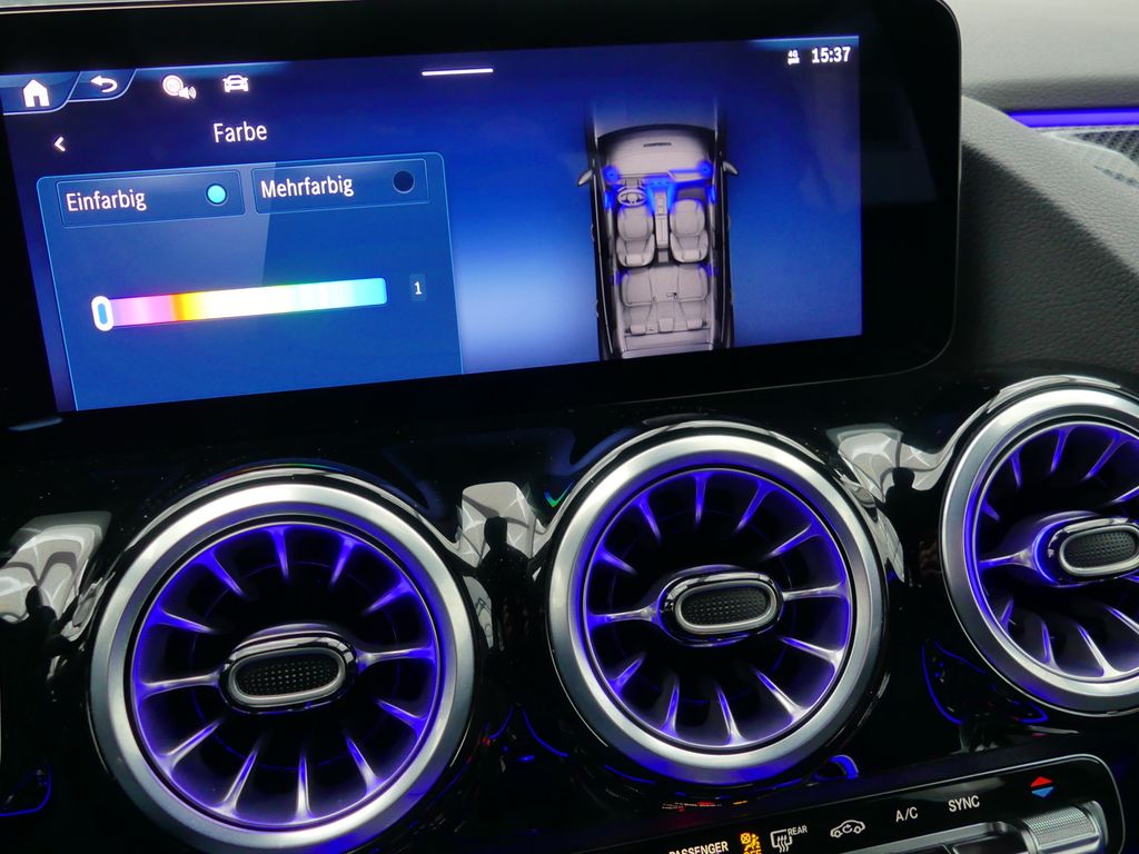 Mercedes-Benz GLA 200 2025