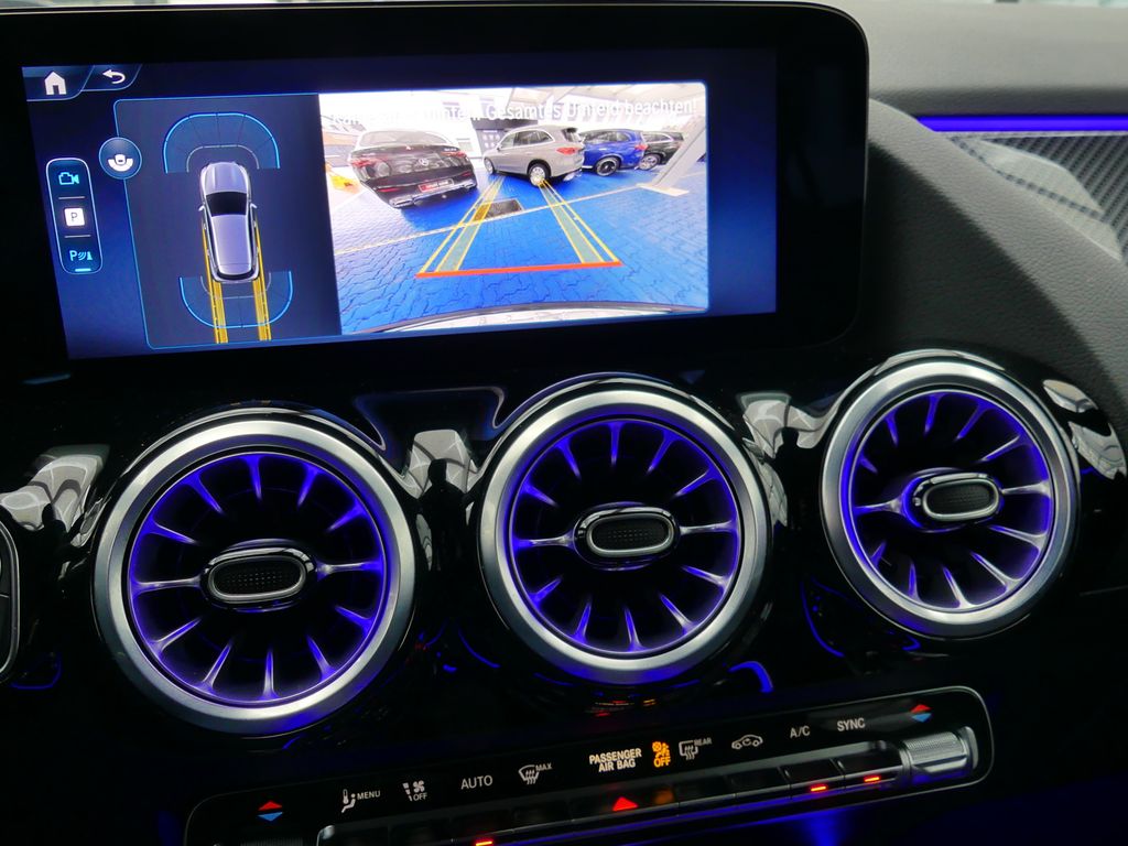 Mercedes-Benz GLA 200 2025