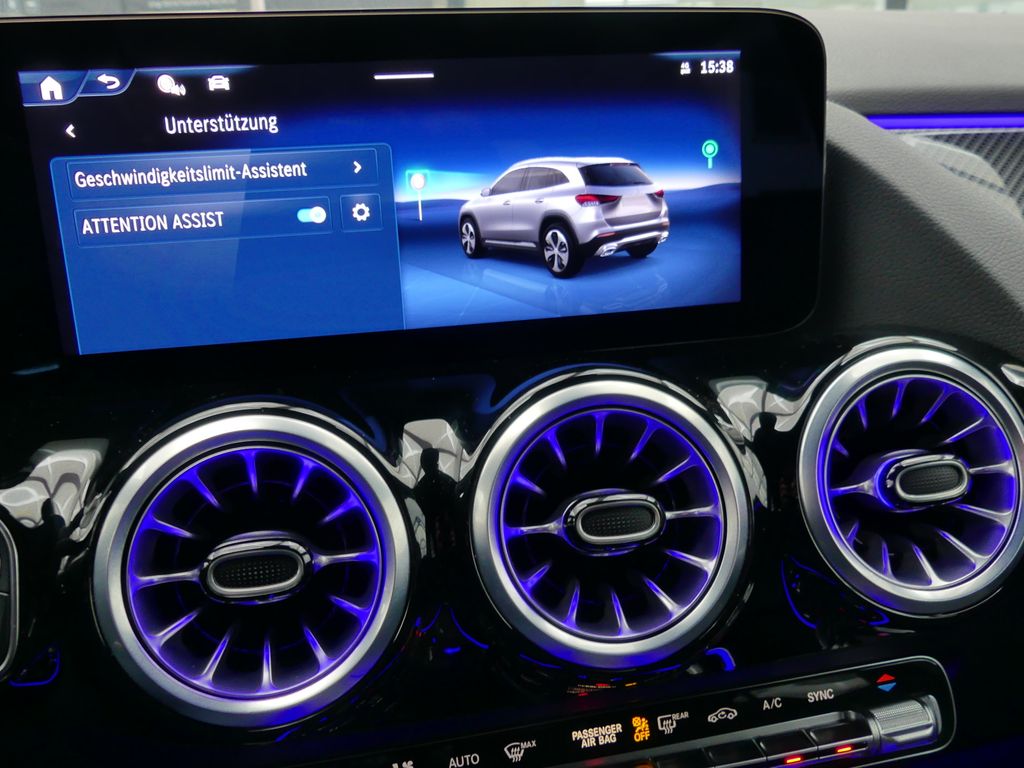 Mercedes-Benz GLA 200 2025