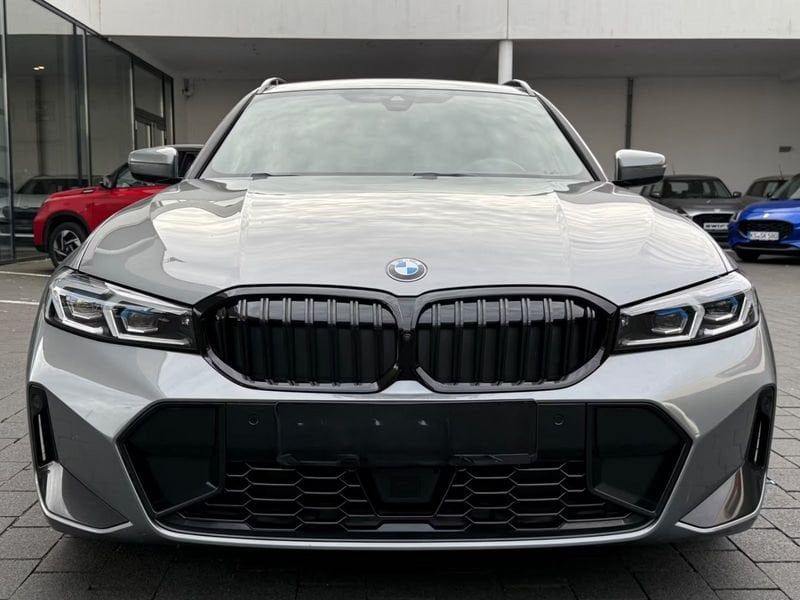 BMW 320 2025