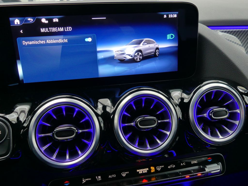 Mercedes-Benz GLA 200 2025