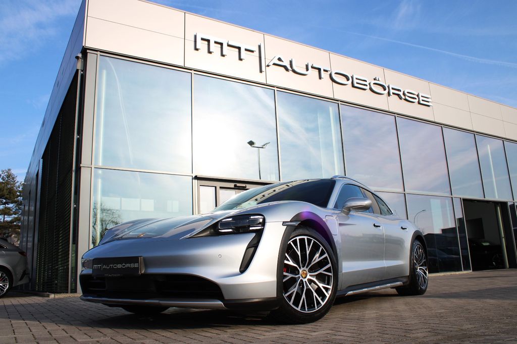 Porsche Taycan 2022