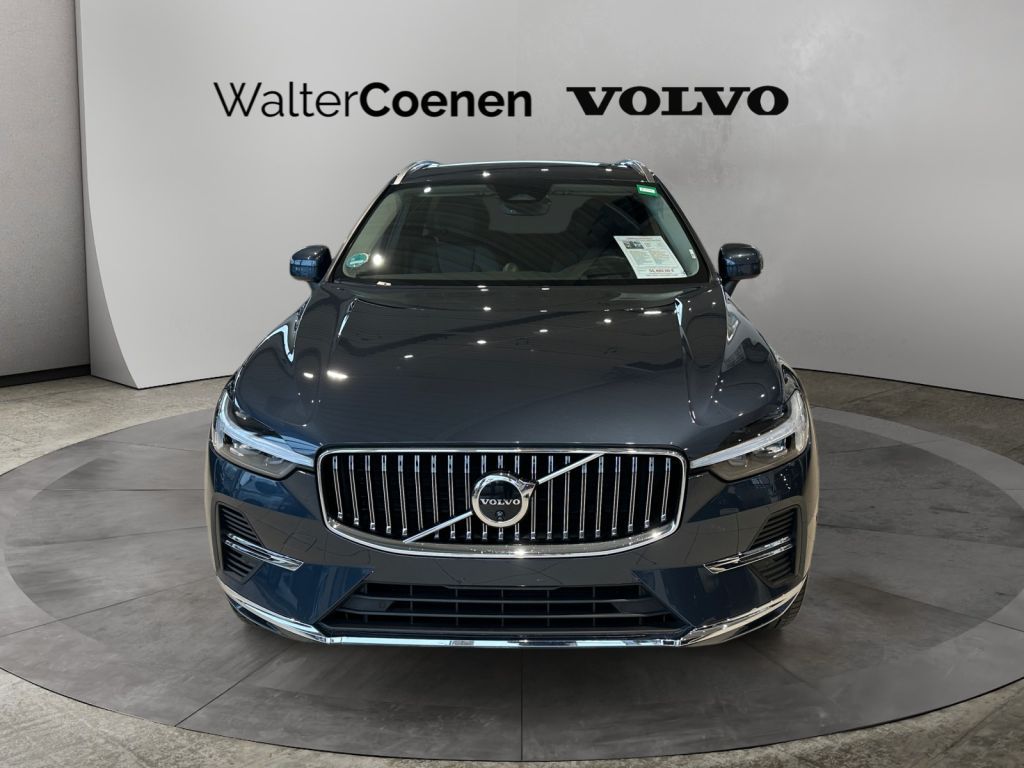 Volvo XC60 2025