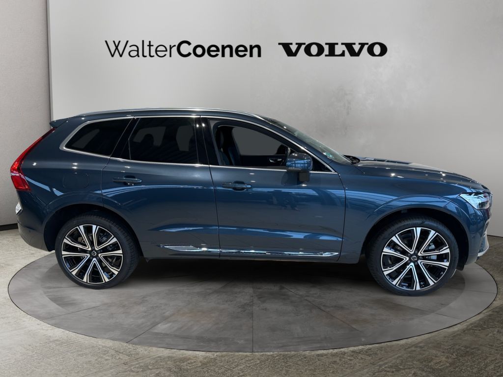 Volvo XC60 2025