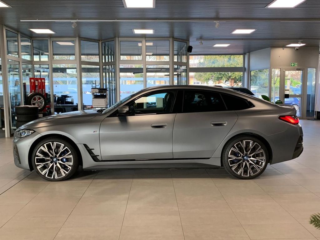 BMW i4 2023