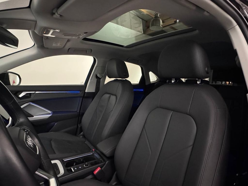 Audi Q3 2021