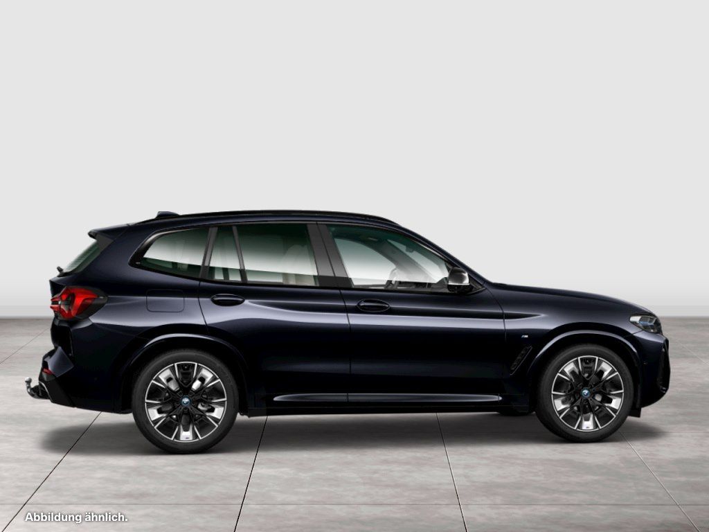 BMW iX3 2023