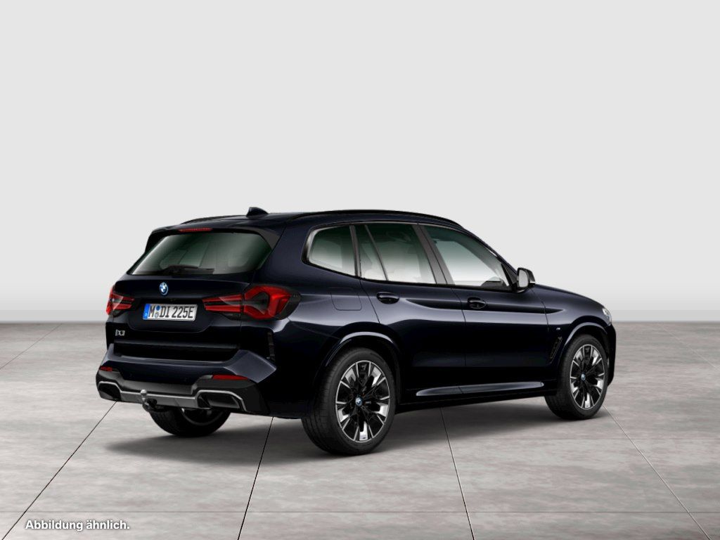 BMW iX3 2023