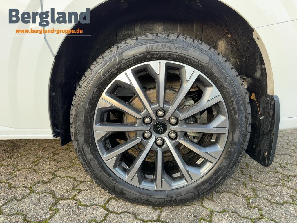 Ford Tourneo Custom 2025