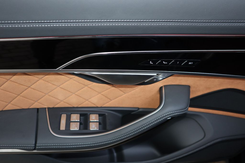 Audi A8 2025