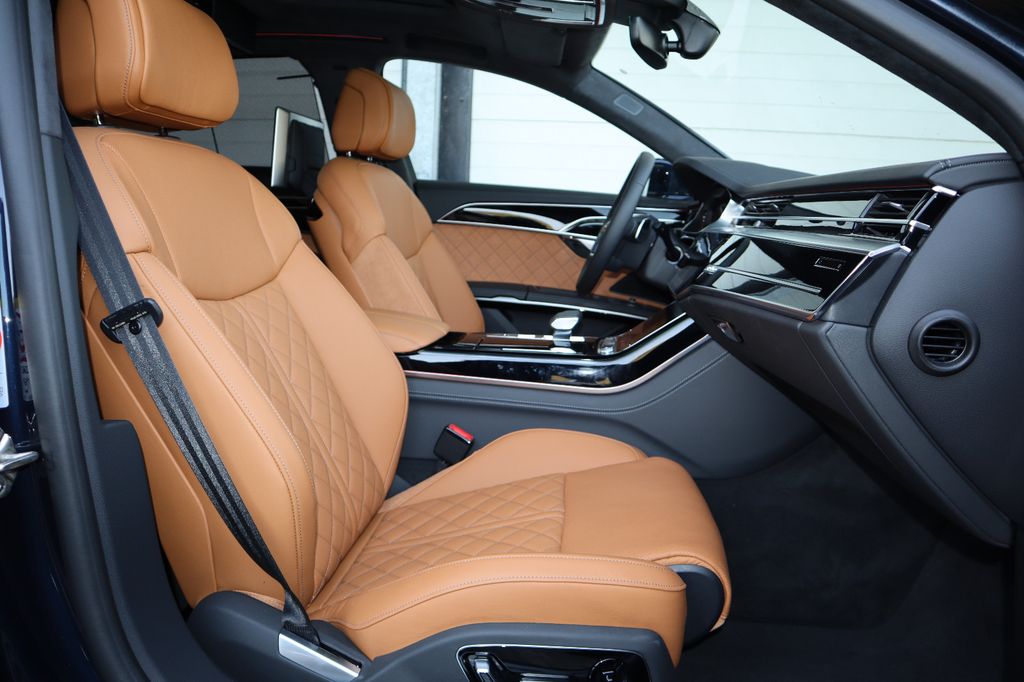 Audi A8 2025