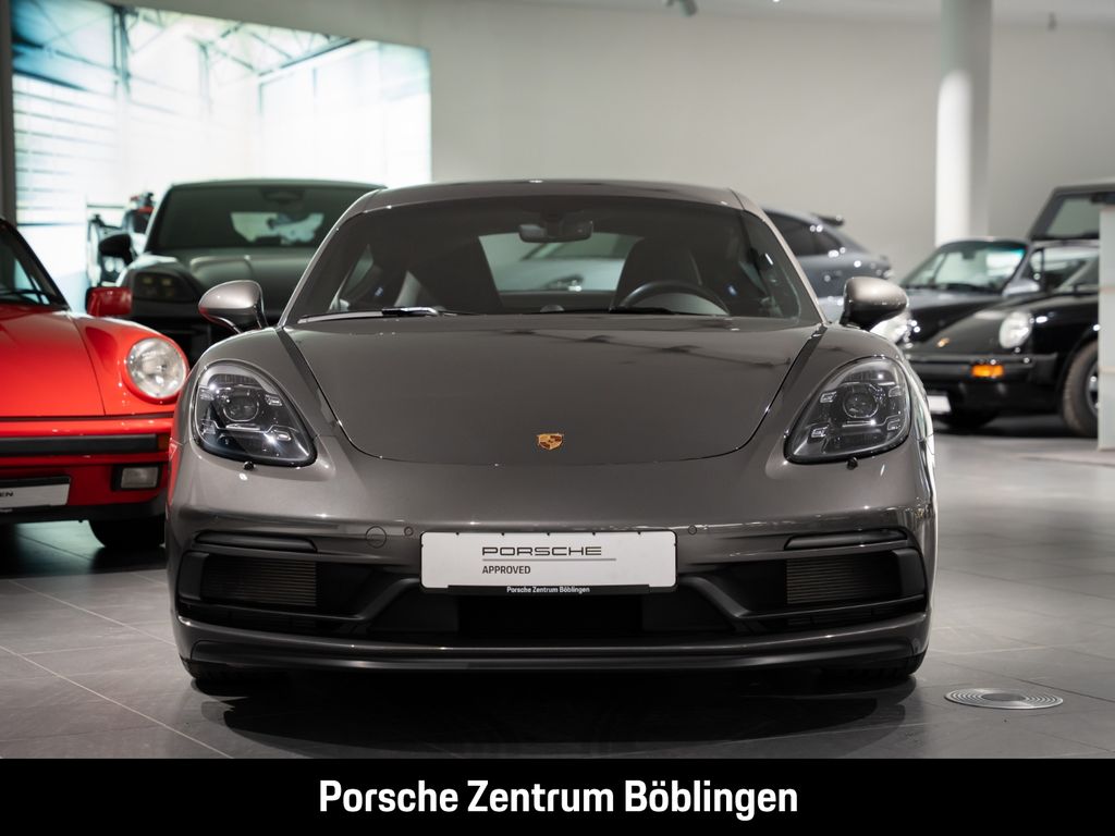 Porsche Cayman 2024