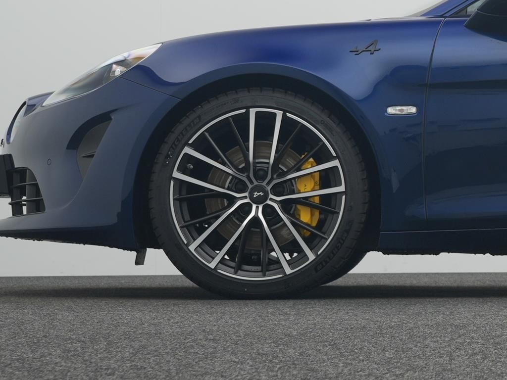 Alpine A110