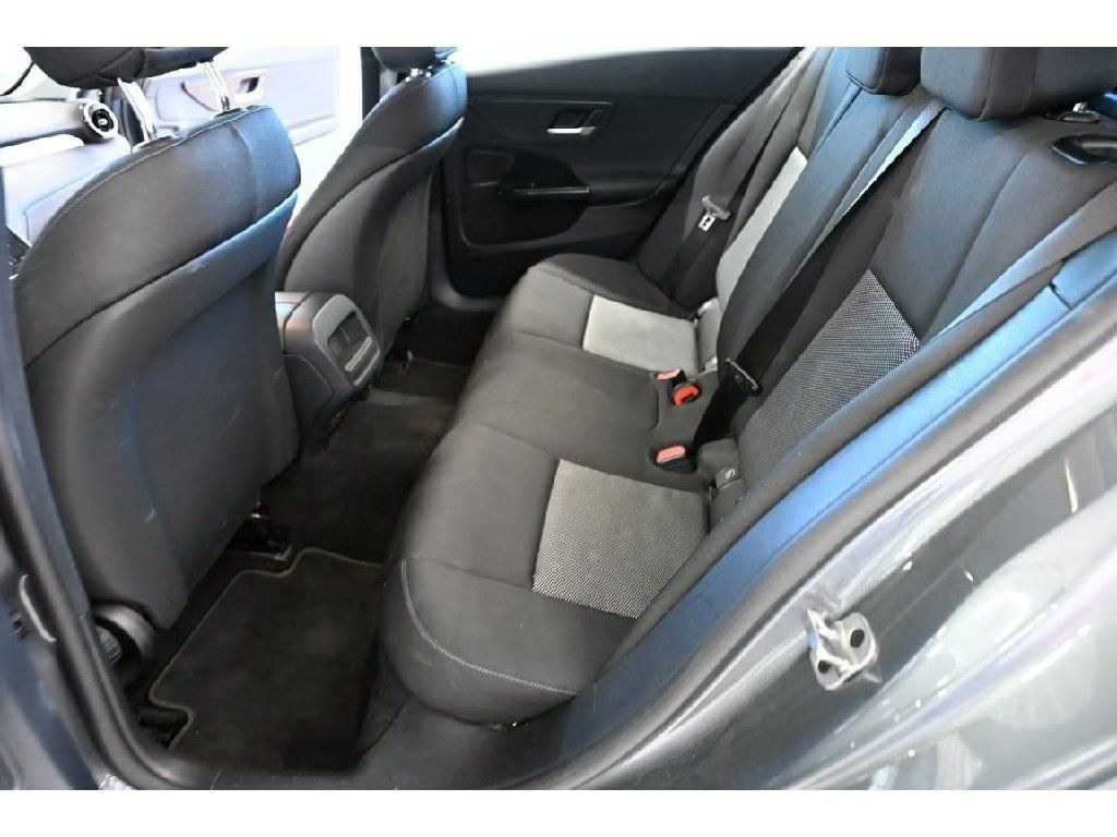 Mercedes-Benz C 200 2023