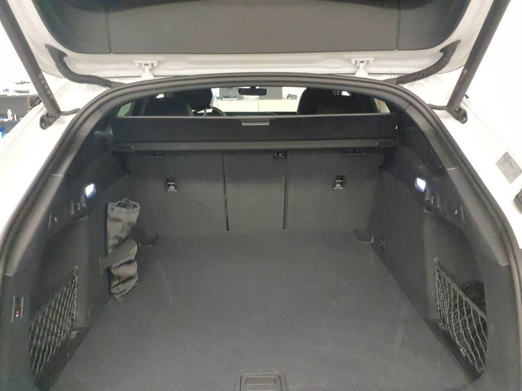 Audi A6 e-tron 2025