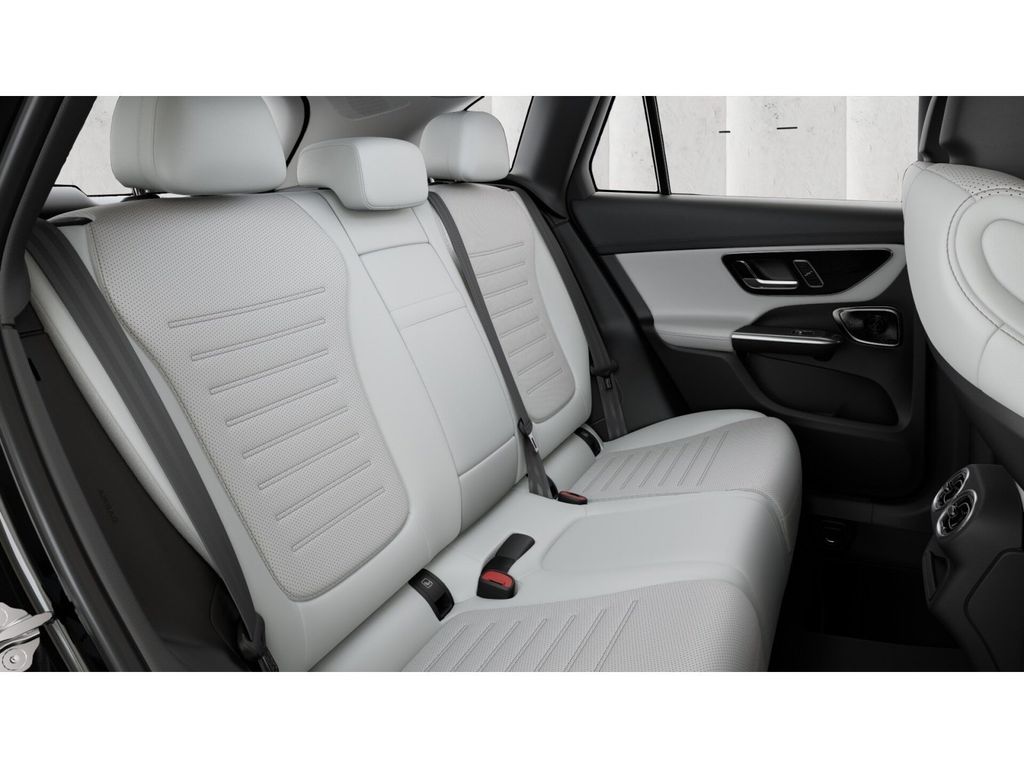 Mercedes-Benz GLC 300 2025