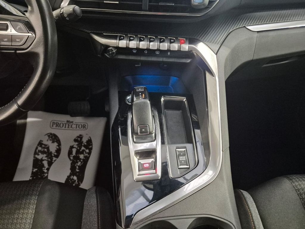 Peugeot 3008 2021