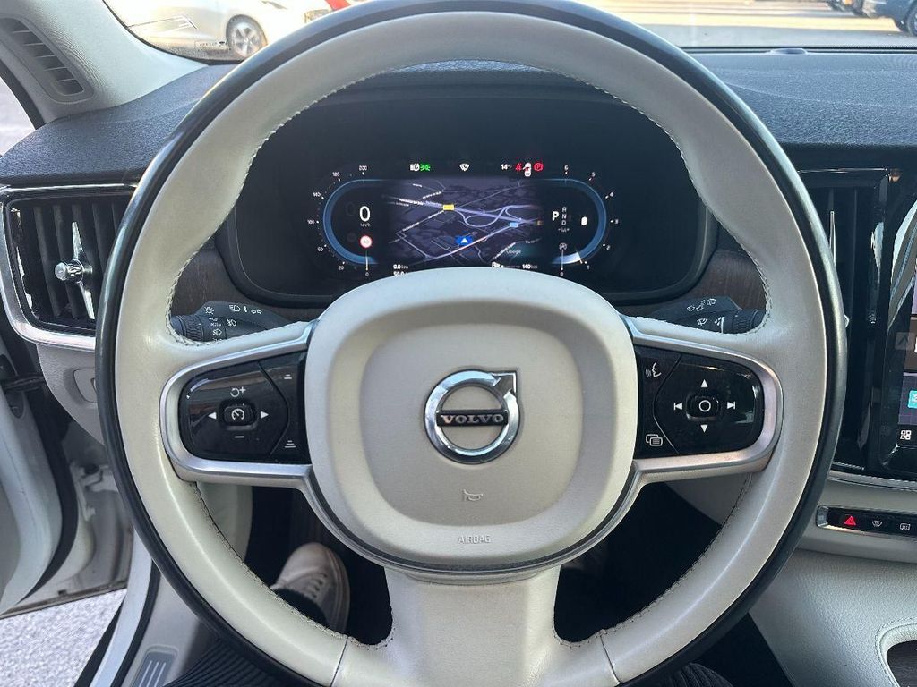 Volvo V90 Cross Country 2021