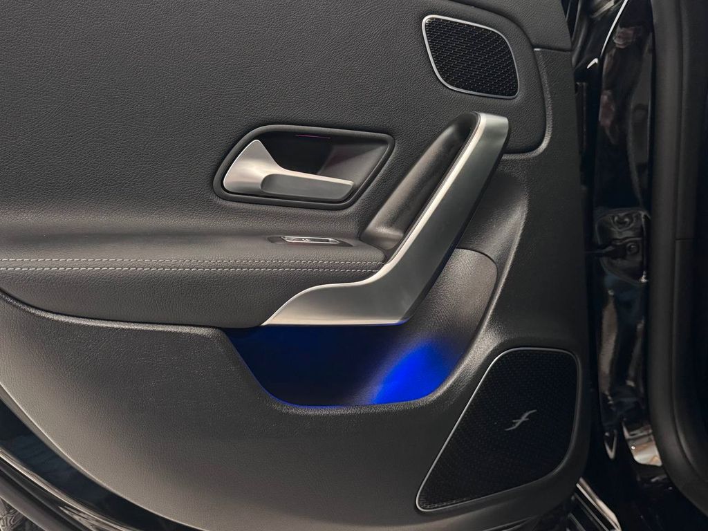 Mercedes-Benz CLA 250 2021