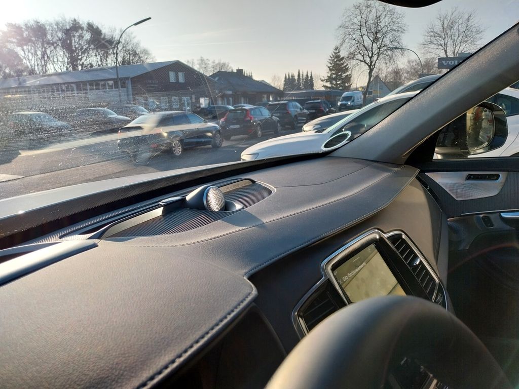 Volvo XC90 2025