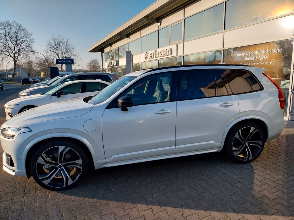 Volvo XC90 2025