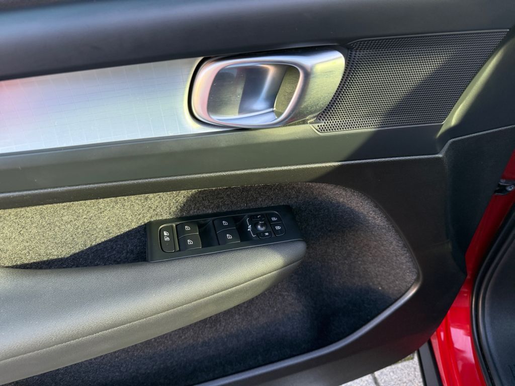 Volvo XC40 2024