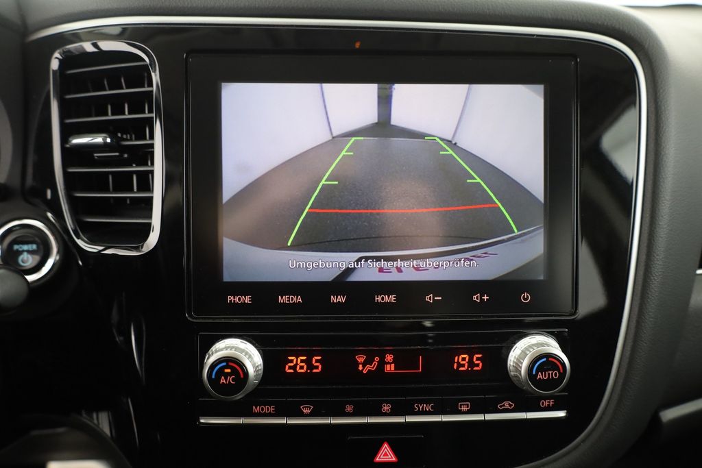 Mitsubishi Outlander 2020