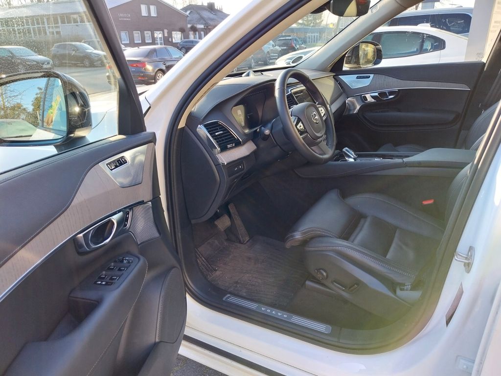 Volvo XC90 2025