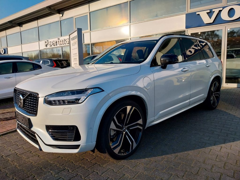 Volvo XC90 2025