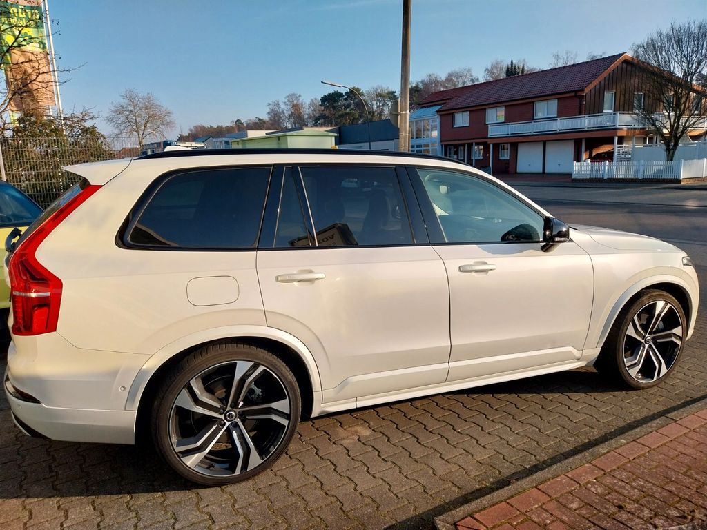 Volvo XC90 2025