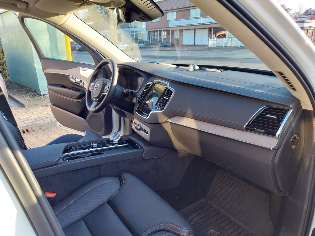 Volvo XC90 2025
