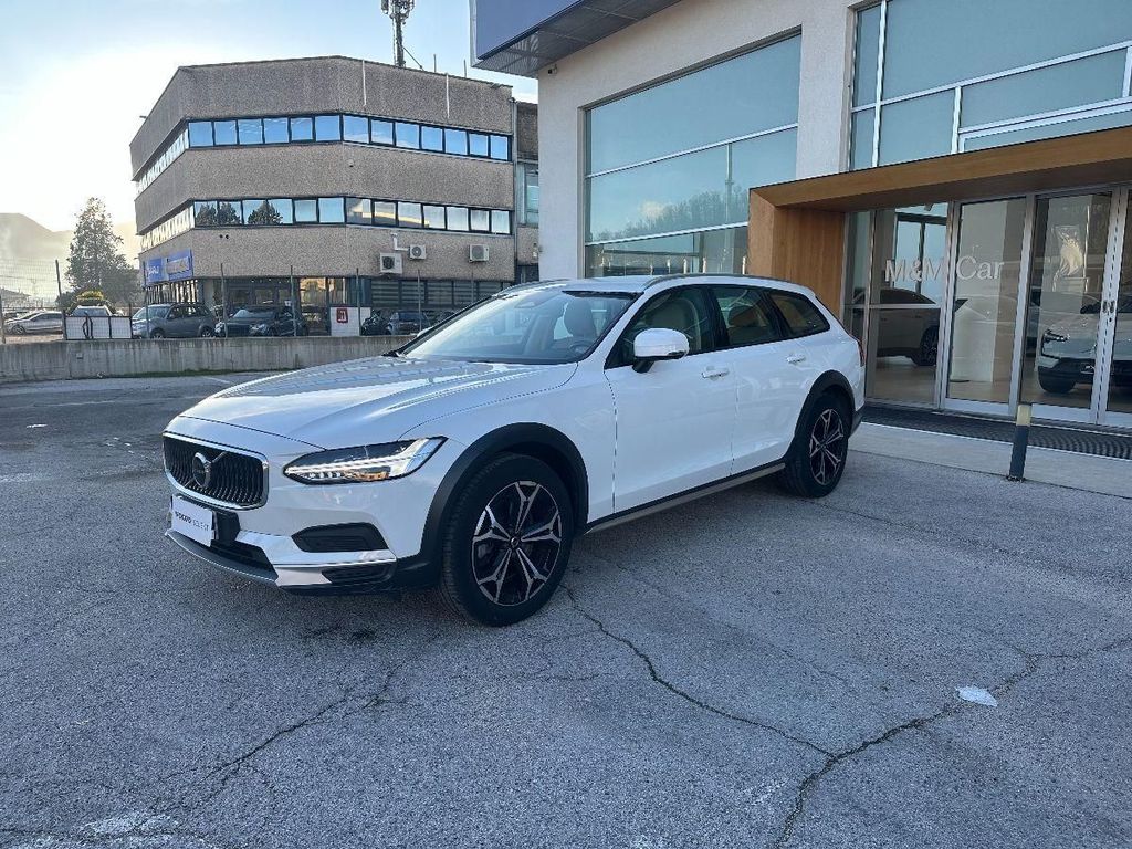 Volvo V90 Cross Country 2021