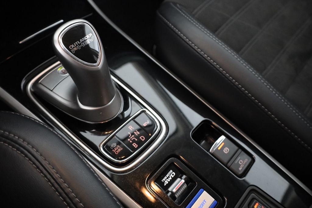 Mitsubishi Outlander 2020