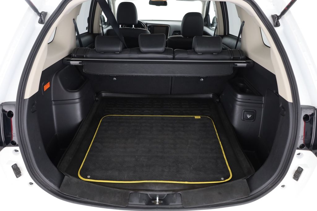 Mitsubishi Outlander 2020