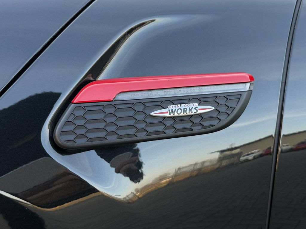 MINI John Cooper Works Cabrio 2023