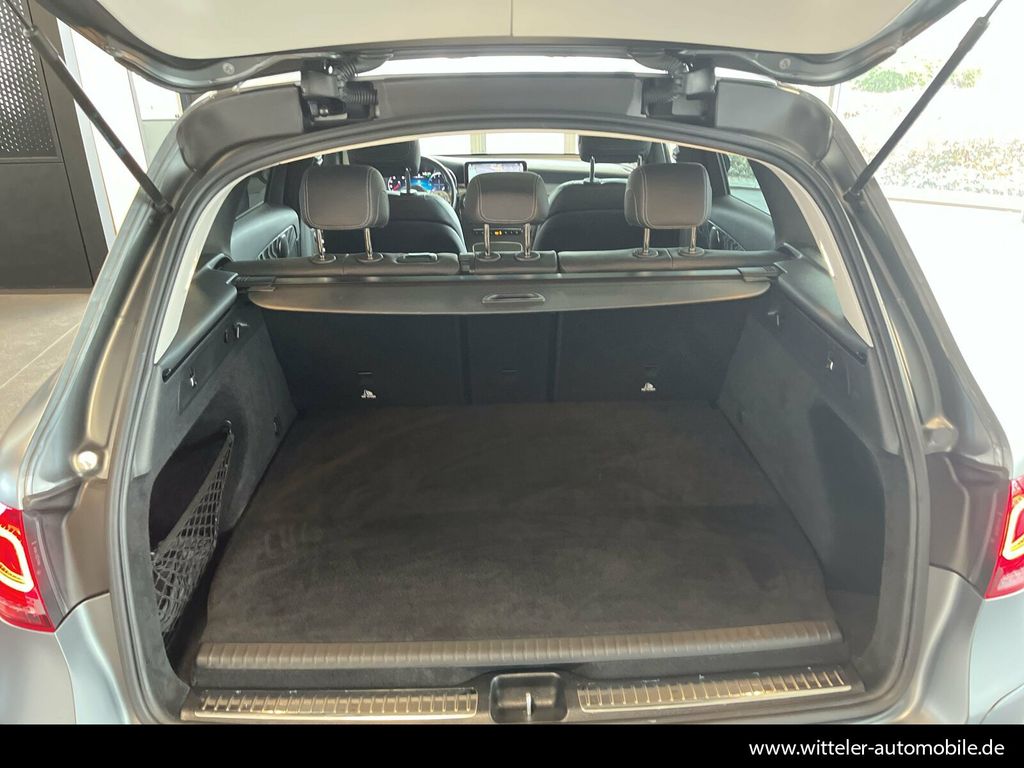 Mercedes-Benz GLC 300 2022