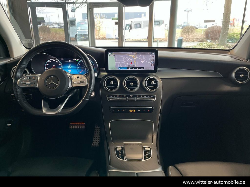 Mercedes-Benz GLC 300 2022