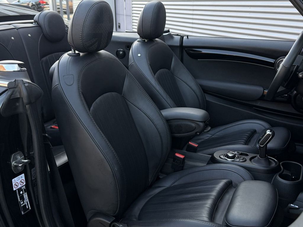 MINI John Cooper Works Cabrio 2023