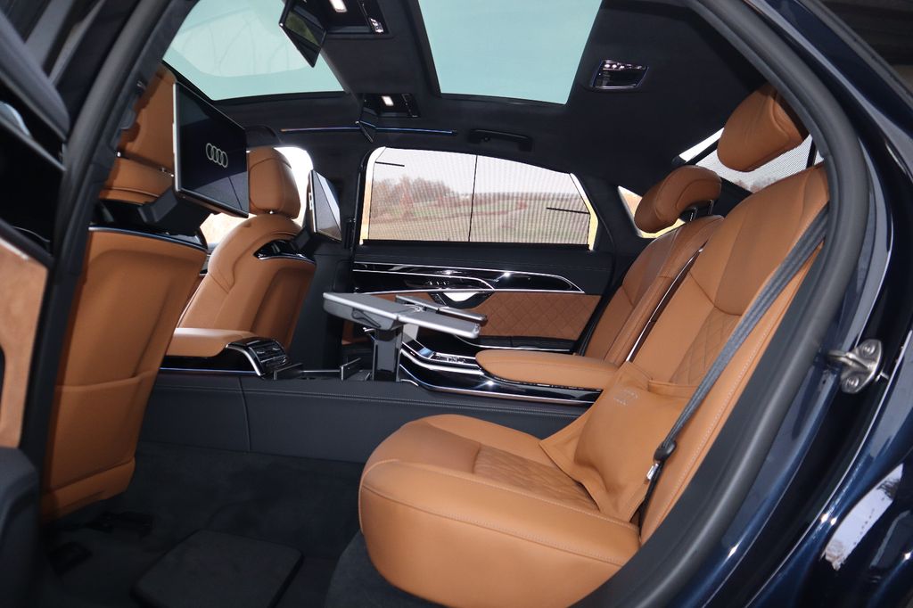 Audi A8 2025