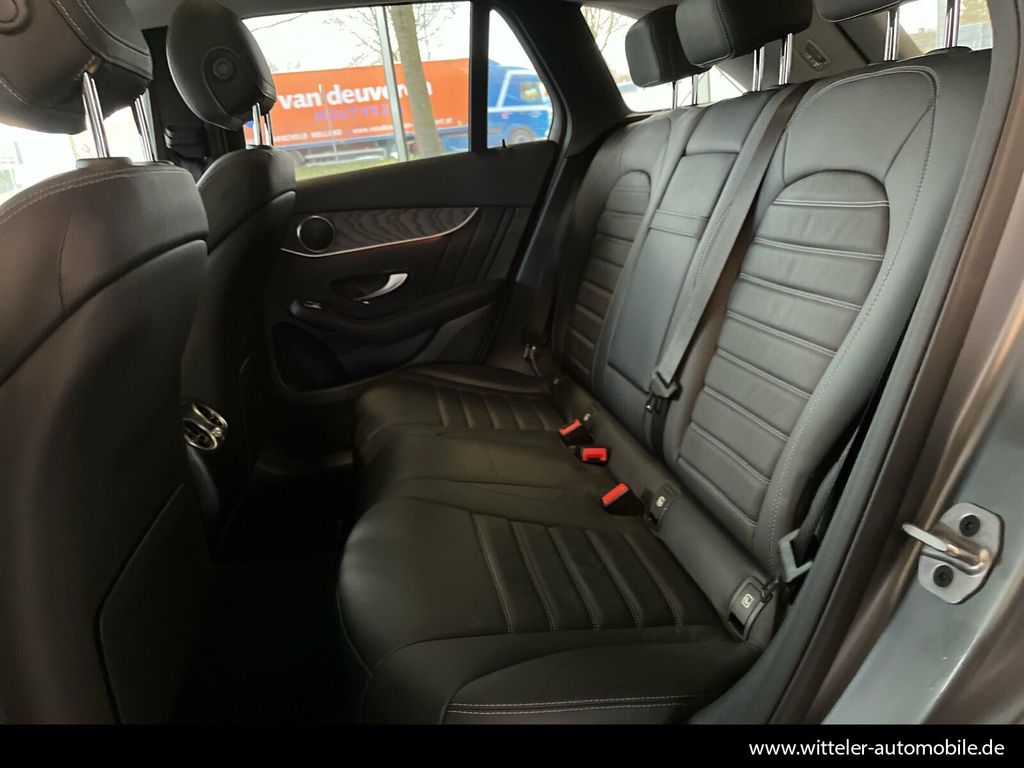 Mercedes-Benz GLC 300 2022