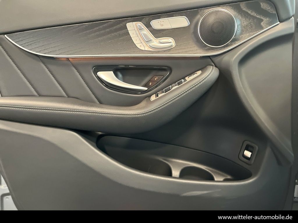 Mercedes-Benz GLC 300 2022